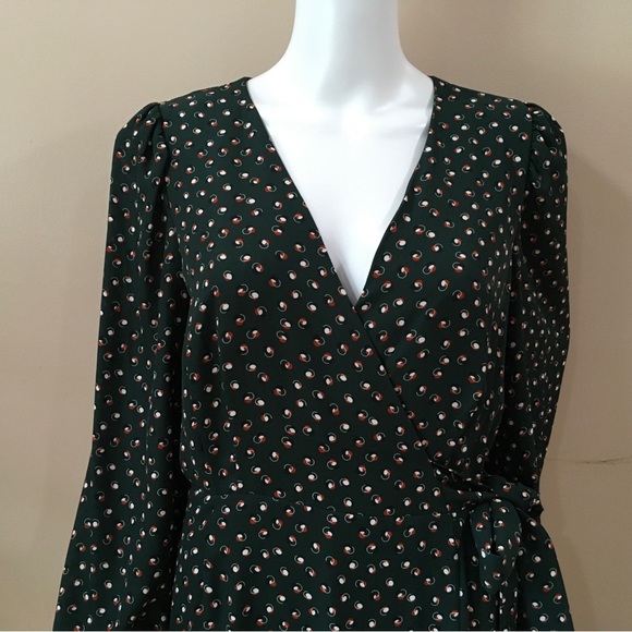 Max Studios printed Green Surplice Wrap midi Dress long sleeve Size M New - Picture 2 of 7